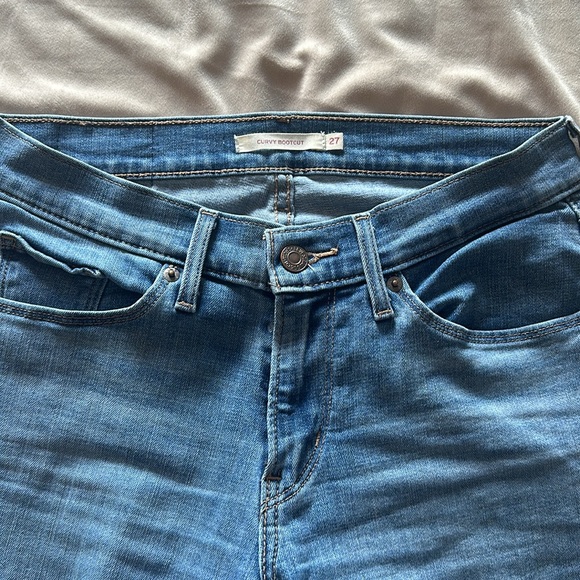 Levi’s curvy boot cut jeans 27 - Picture 2 of 5